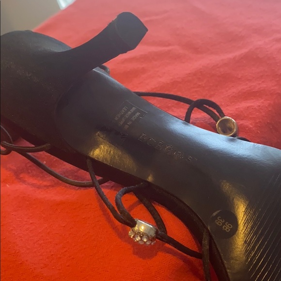 Shoes - Picture 3 of 5